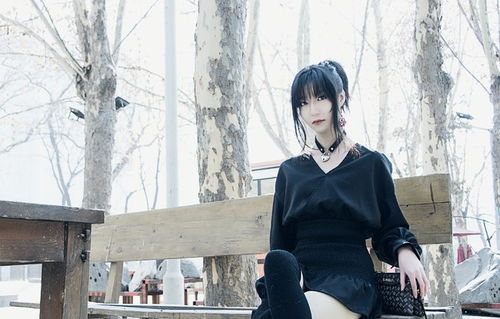 jk少女,黑白色调营造的颓废感摄影