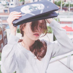 姑娘,你何必这么累