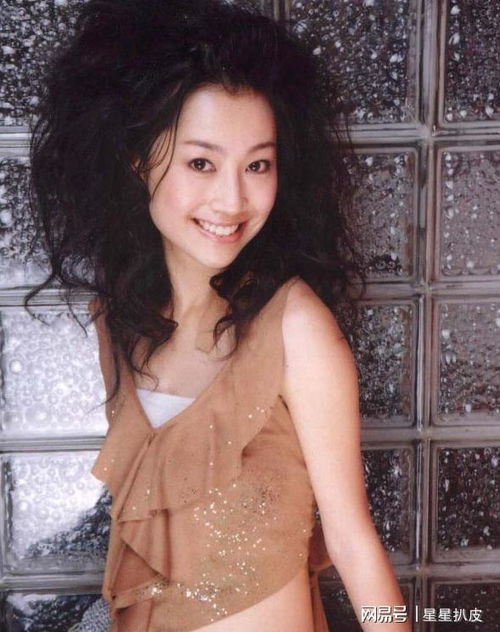 惜败何洁无缘全国赛,丧女又离婚,超女冯家妹到底有多不走运