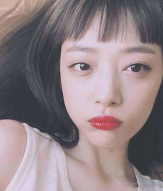 二次元刘海女生头像雪莉