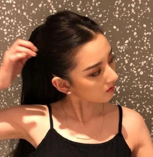 尴尬tvb一线女星镜头下鼻梁透明,原来整容脸真不能曝光在光下
