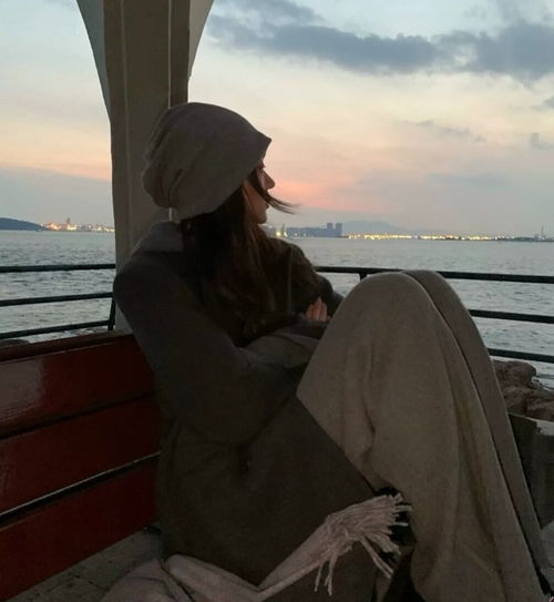 真人女生头像那满天星河中,有我们爱情的光