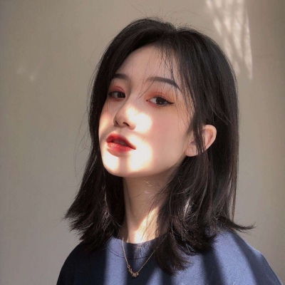 女头有人可爱有梦可待