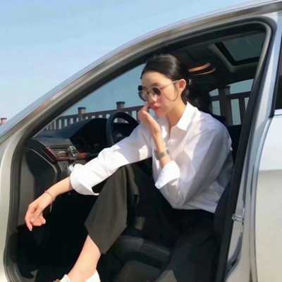 女头像霸气高冷带车情头