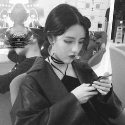 2018年意境头像女生黑白图片精选愿你心之所想都是我的影子