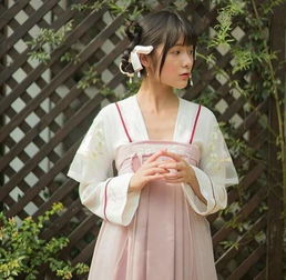 二次元美少女徐娇福利新照汉服这么穿怕不是要腿玩年哦