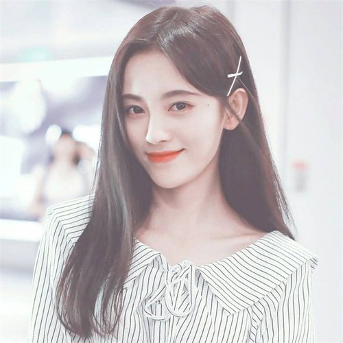 最嫩晶女郎来袭,王晶导演深谙人心大捧纯欲风