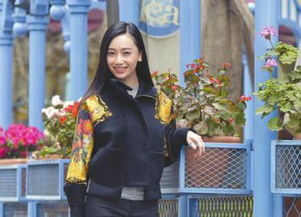 05年超女冯家妹隐瞒伤痛一年半2012年生下女儿夭折后离婚