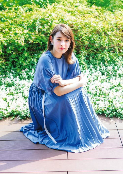 日本气质美女矢作穂香,精致长相仿佛真人洋娃娃,甜美笑容超迷人
