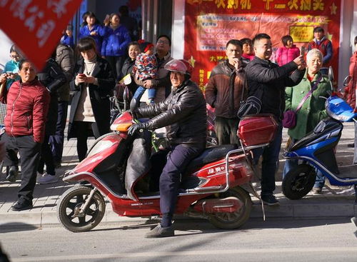 30名美女网红武功巡游,拉开中国首届网红网货节帷幕