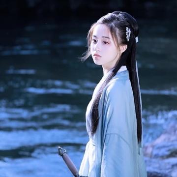 超适合女生qq的古风头像帅气