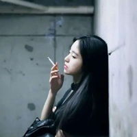 中国女人吸烟唯美图片真实女人抽烟的图片