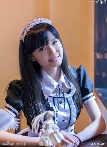王思聪绯闻女友公开恋情被扒黑料,林小宅签名售书不见少女感两位网红的真实面目原来是这样