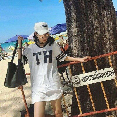 墨镜女头像霸气范酷女孩头像戴墨镜侧脸