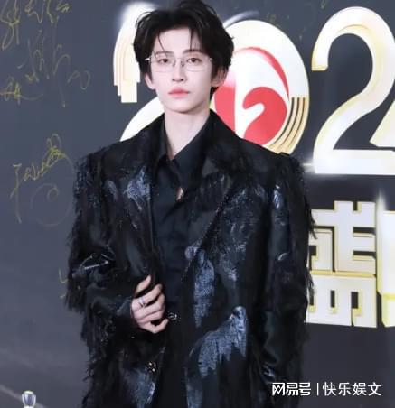 张雨绮王鸥关晓彤等领衔女星争艳三位小鲜肉展现型男风采