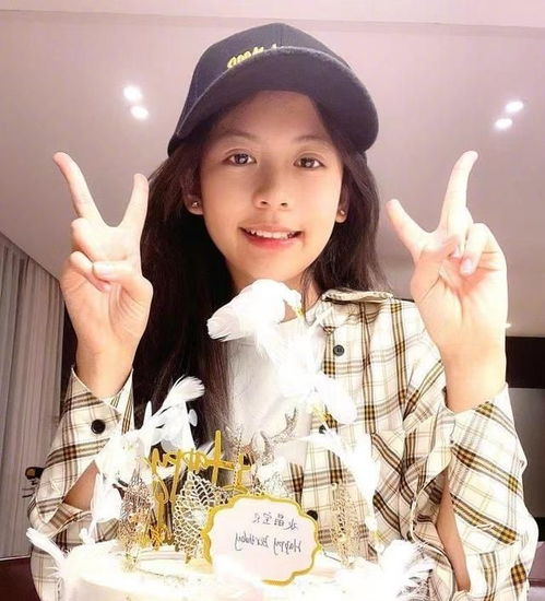 她是选美冠军,42岁被安排演女主的妈,女儿14岁颜值可出道
