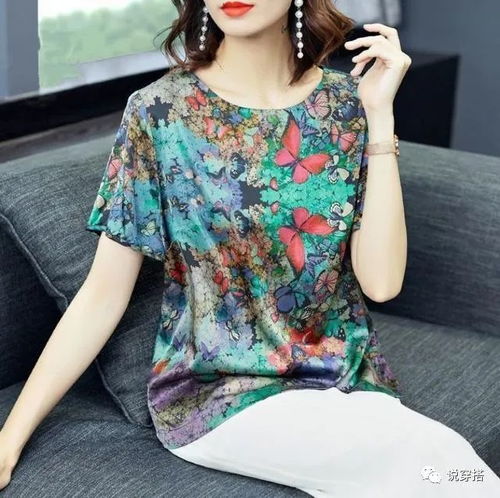 婆婆这样穿搭真漂亮高雅洋气又减龄,感觉跟她出门真尴尬