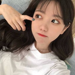 qq头像可爱萌女生侧脸美照