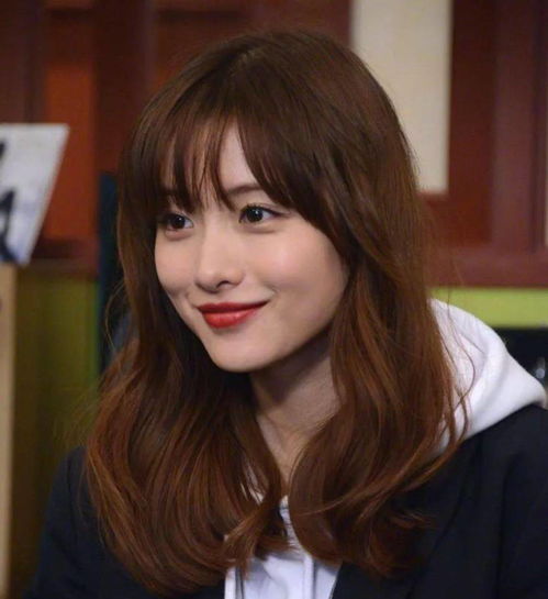 微信头像女气质高冷正脸石原里美