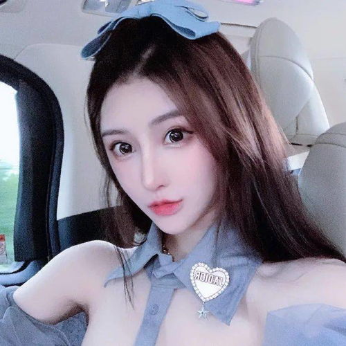 女生头像丨平庸这东西犹如白衬衣上的污痕