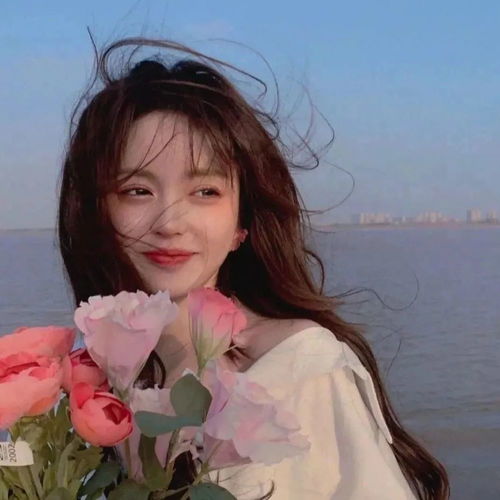 头像手捧鲜花的女生头像