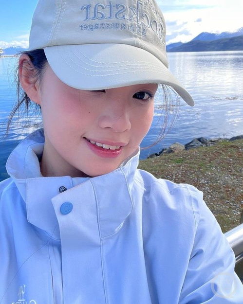 百姓记录青春有很多种方式20岁女生靠在邮轮打工游南极
