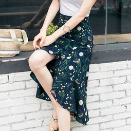 设计师大爱的性感时尚鱼尾裙,上紧下松的鱼尾设计,满满女人味