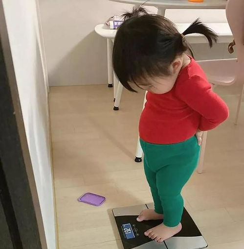 韩国妈妈晒艳照狂赚百万粉丝,网友炸了你怎么教的孩子