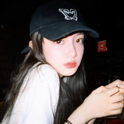 让人吸引的女网红头像高颜值
