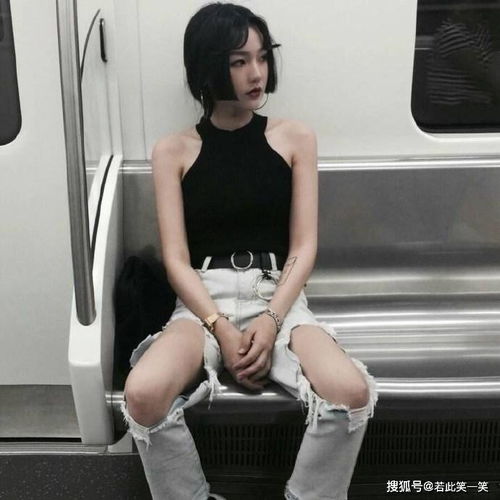今天要做的事,假笑,假礼貌,假开心