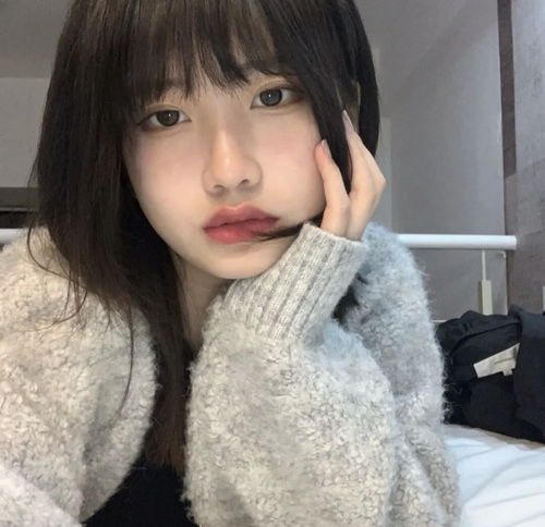 纯欲风女头我们都是会发光的人