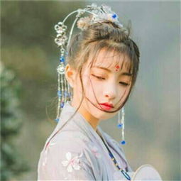 2018最好看微信古风头像女生真人版别让我的真心散成一盘沙