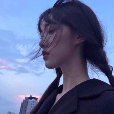 头像女伤感背影或侧面唯美漂亮