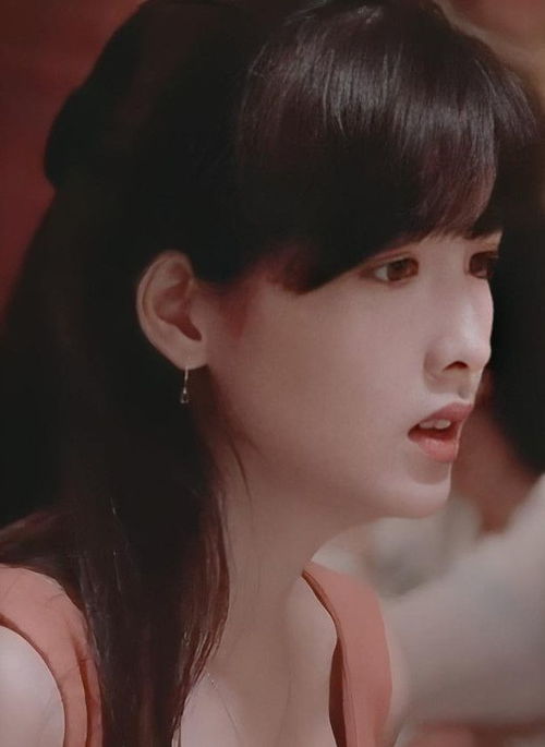周慧敏年轻时照片曝光,美得倾国倾城,实力碾压如今一线女星