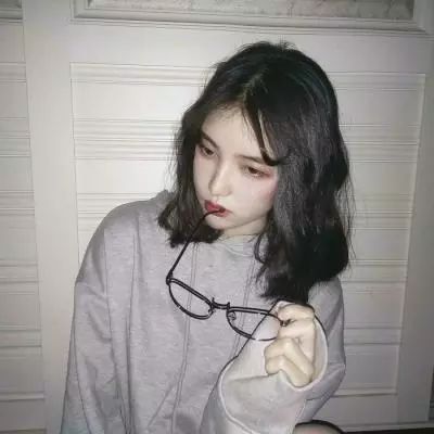 清晰冷漠伤感女生头像,天冷了换个风格头像