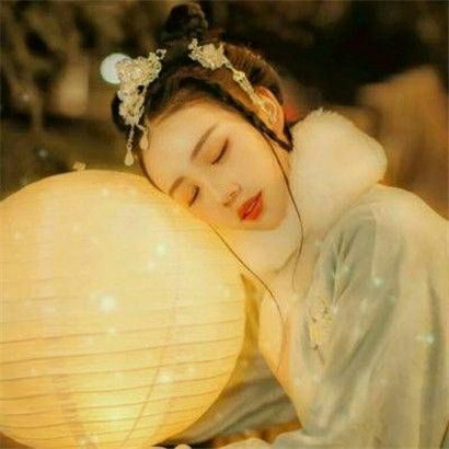 女生头像古风唯美清纯真人,我本人最喜欢这种古风古装的