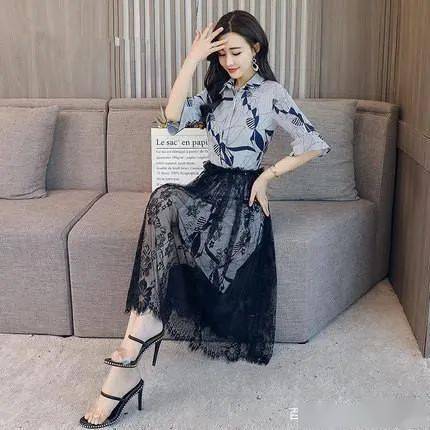 三伏天55岁妈妈只穿这款妈妈装,上身高贵优雅显年轻,美出少女感