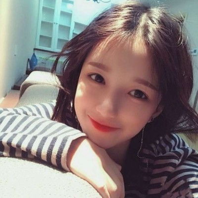 vip意境女生头像任自己跌倒,站起来还是一样坚强勇敢