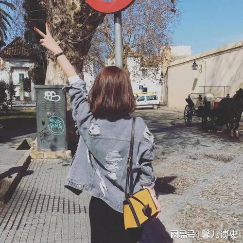 女同事突然问我借十万元,我答应了,之后,她居然向我表白了