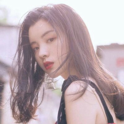女生可爱嘟嘴头像