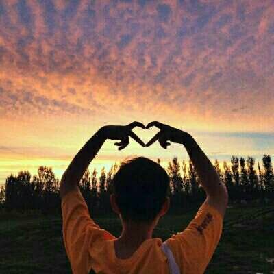 头像背影清冷感夕阳