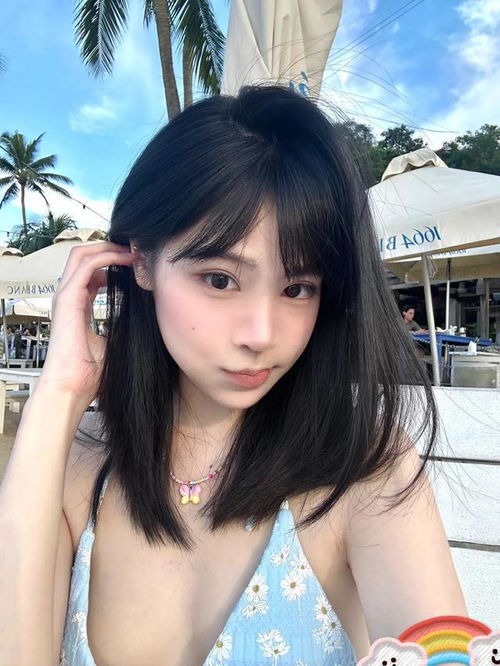 无拘束的比基尼清纯美女