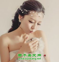 女生中分带皇冠新娘发型图片