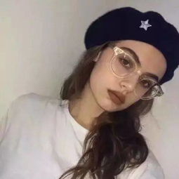 欧美女头英文短句夜晚太容易让人想重新来过了.