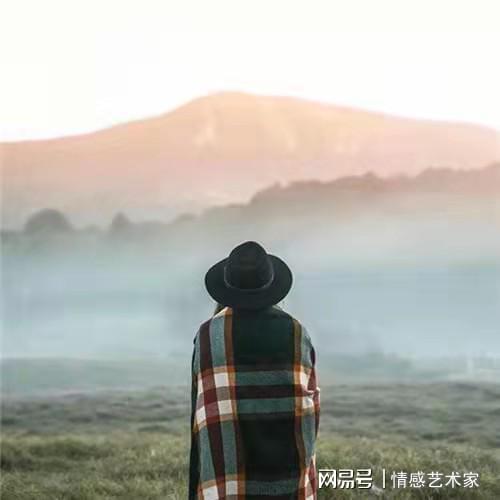 54岁大妈爱上28岁小伙,花412万赢得芳心,恋爱半年她直呼受不了