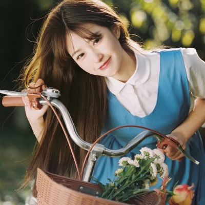 女生头像甜美好看花朵