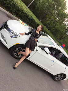 性感95后美女霸气或妩媚美女爱车同出镜
