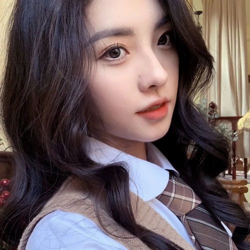 学姐学妹专用头校园女生头像别慌,月亮也正在大海处迷茫