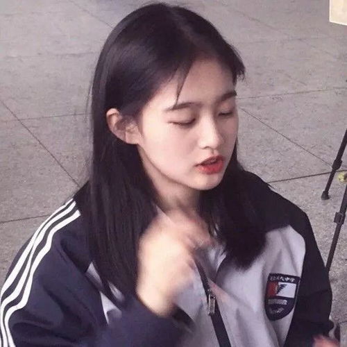 露脸即吸粉,被芒果台相中,网红里还有甜系初恋脸