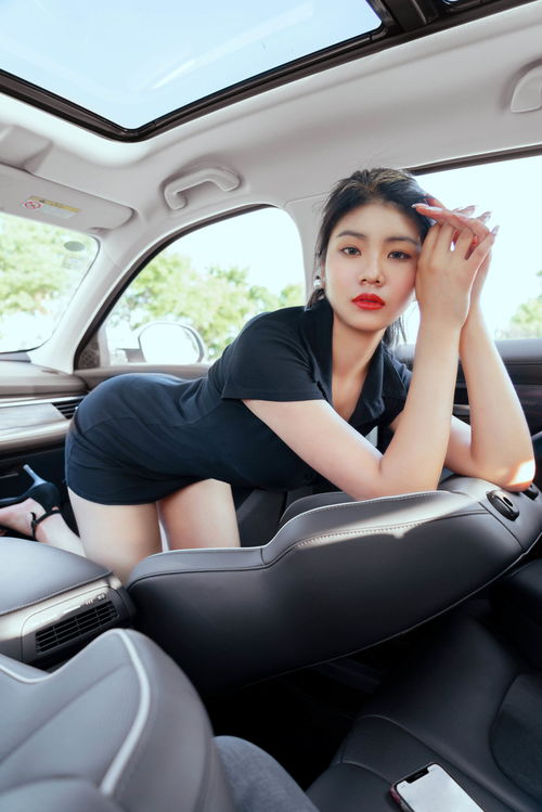笑笑撩车小白司机的初体验00后空乘女孩试哈弗h6国潮版